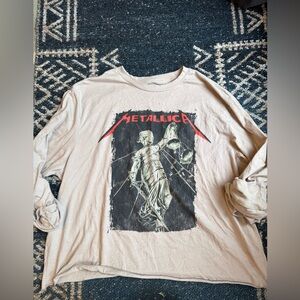 Metallica Graphic Long Sleeve Band Tee